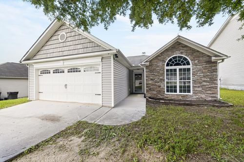 2813 Nancy Dr, Phenix City, AL, 36870-8679 | Card Image
