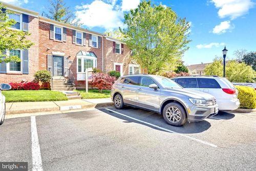 3151 Borge St, OAKTON, VA, 22124-2808 | Card Image