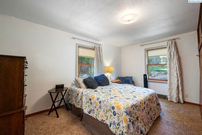 312 Nw Harrison St, Home with 2 bedrooms, 2 bathrooms and null parking in Pullman WA | Image 9