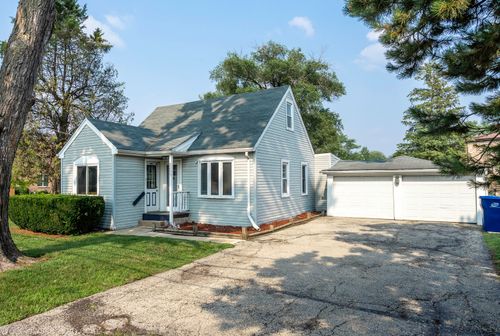 2209 Douglas Ave, Des Plaines, IL, 60018-2623 | Card Image