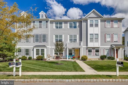 30 Mountie Ln, CHESTERFIELD, NJ, 08515-2930 | Card Image