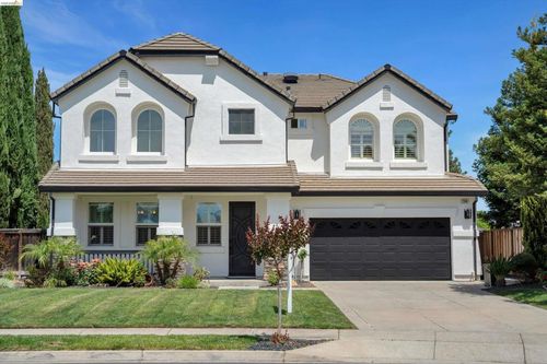 288 Pebble Beach Dr, Brentwood, CA, 94513 | Card Image