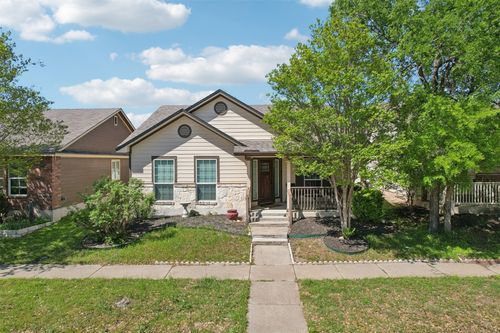 736 Gabriel Mills Dr, Round Rock, TX, 78664-7903 | Card Image