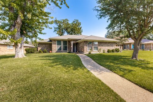 3909 Saddlehead Dr, Plano, TX, 75075-1588 | Card Image