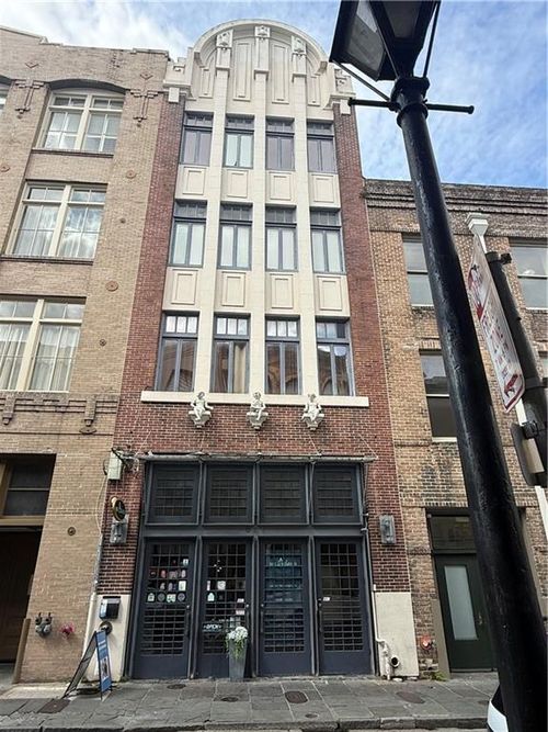3-534 Bienville Bienville Street Wharf, New Orleans, LA, 70130 | Card Image