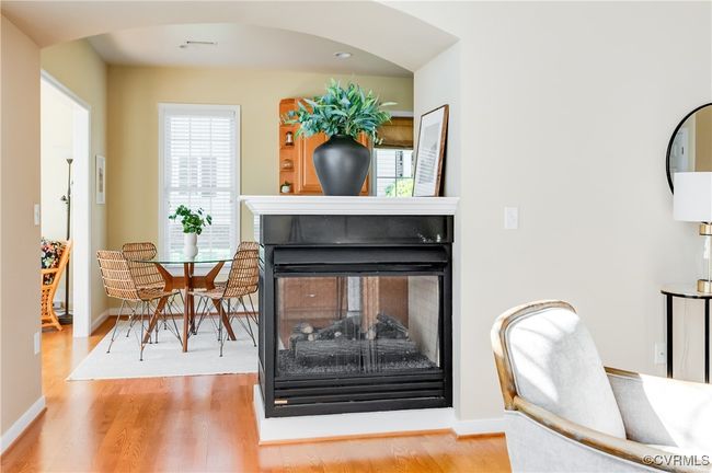 3 sided gas fireplace adds warmth and ambiance to your gatherings | Image 9