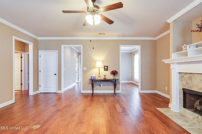 Living Room | Image 4