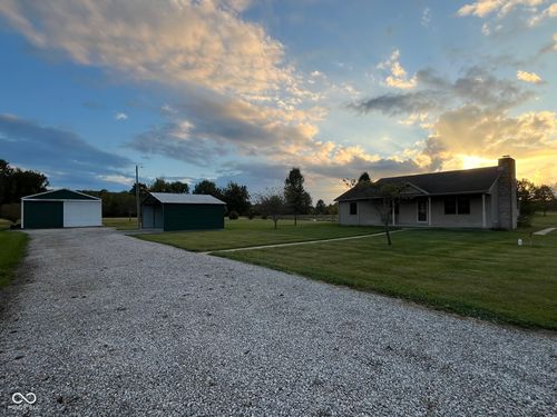 8350 S County Road 175 W, Commiskey, IN, 47227-9510 | Card Image