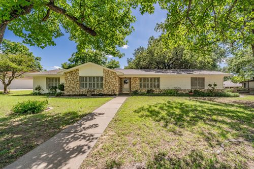 1806 Hilltop Ln, Pantego, TX, 76013-3247 | Card Image