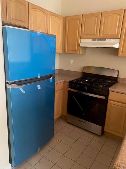 apt-2-328 Tompkins Ave, Brooklyn, NY, 11216-6675 | Card Image