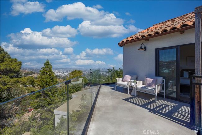 8280 Grand View Dr, House other with 3 bedrooms, 4 bathrooms and 2 parking in LOS ANGELES CA | Image 35