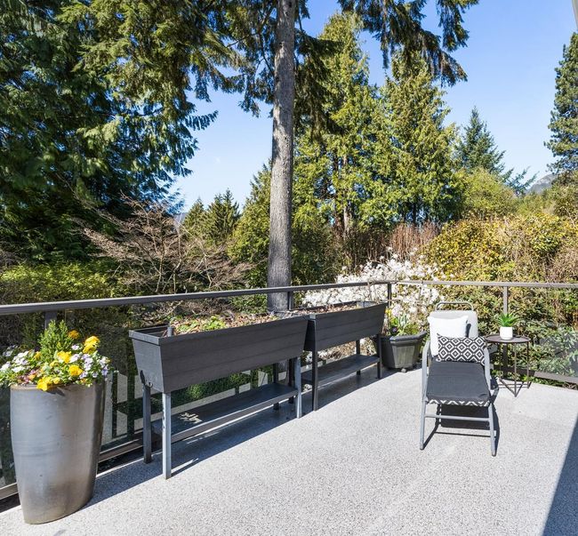 5005 Redonda Drive, House other with 5 bedrooms, 3 bathrooms and 4 parking in North Vancouver BC | Image 19