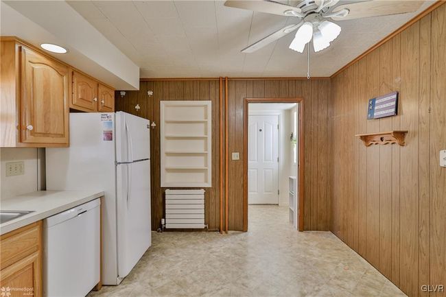 14 B St, House other with 3 bedrooms, 1 bathrooms and null parking in Pen Argyl PA | Image 8