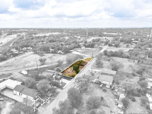 534 F St, San Antonio, TX, 78220-4006 | Card Image