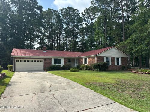 900 Welsh Ln, Jacksonville, NC, 28546-7863 | Card Image