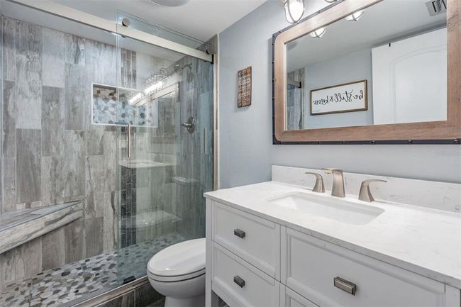 1313 - 1313 Hammock Pine Blvd, Condo with 2 bedrooms, 2 bathrooms and null parking in CLEARWATER FL | Image 17