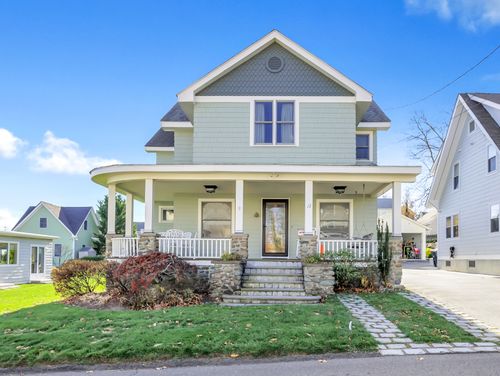 12 Norwood Ave, Milford, CT, 06460-7718 | Card Image