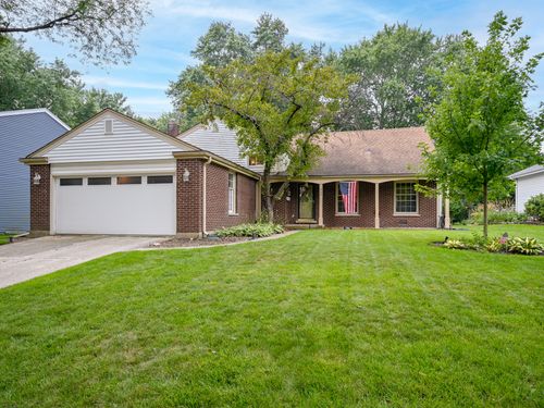 345 Green Valley Dr, Naperville, IL, 60540-5115 | Card Image