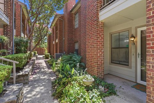 309-3201 Donnelly Cir, Fort Worth, TX, 76107-5439 | Card Image