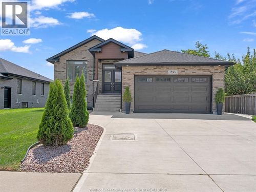 233 Sandybrook Way, Kingsville, ON, N9Y0A3 | Card Image