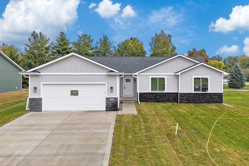 405 Farmer Dr, Conrad, IA, 50621 | Card Image