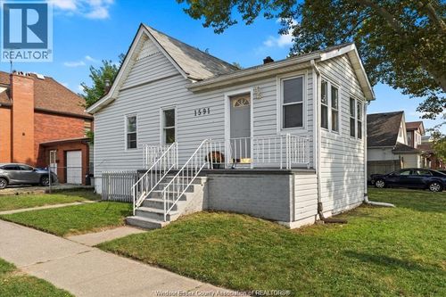 1591 Martindale St, Windsor, ON, N9B1G5 | Card Image