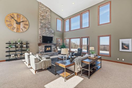 1150 105th St E, Inver Grove Heights, MN, 55077-5255 | Card Image
