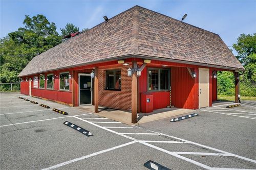 550 Mckeesport Rd, Elizabeth, PA, 15037-1702 | Card Image