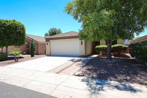 11761 W Dos Rios Dr, Sun City, AZ, 85373-5037 | Card Image