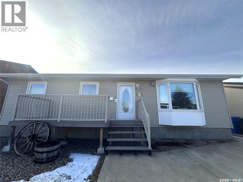 569 Milne Cres, Estevan, SK, S4A2M5 | Card Image