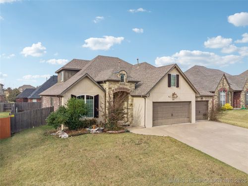 1312 S Desert Palm Ln, Broken Arrow, OK, 74012-6050 | Card Image