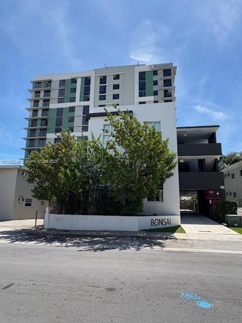 519 Sw 5th Ave, Miami, FL, 33130-2795 | Card Image