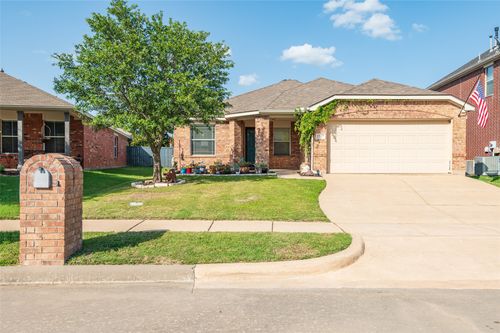 1517 Asbury Dr, Van Alstyne, TX, 75495-2698 | Card Image