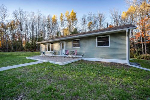 185 Olson Rd, Esko, MN, 55733-9411 | Card Image