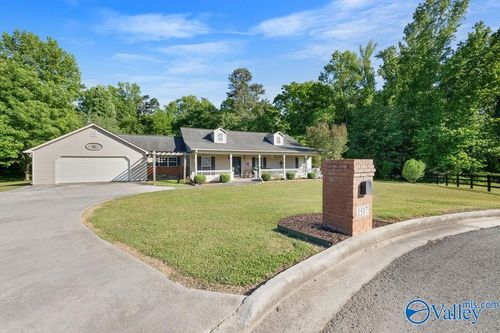 1517 Summerchase Ln, Albertville, AL, 35951-7483 | Card Image