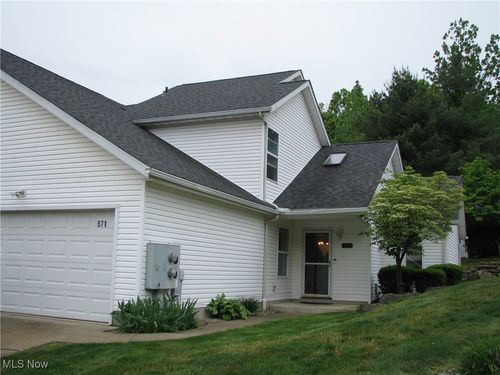 571 Hilltop Ter, Tallmadge, OH, 44278-1779 | Card Image