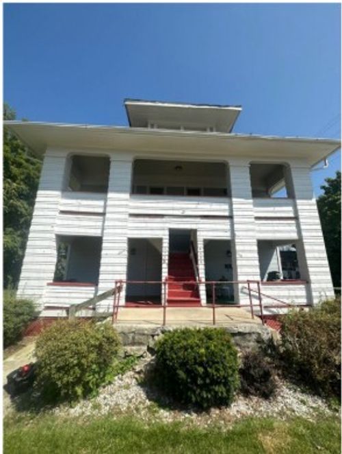 204 W Johnny Lytle Ave, Springfield, OH, 45506-2667 | Card Image