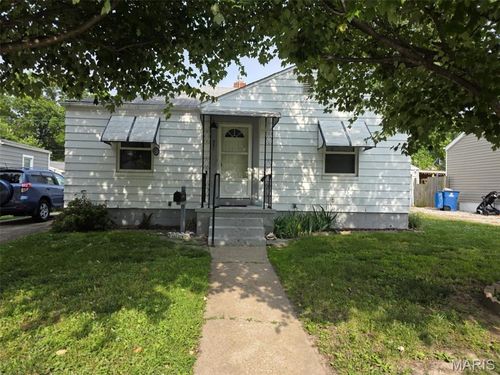 531 12th St, Wood River, IL, 62095-2450 | Card Image