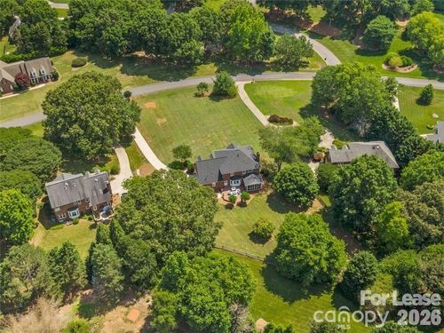 6135 Highview Rd, Matthews, NC, 28104-9526 | Card Image