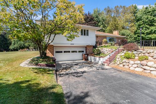 6352 Lodi Ln, Saline, MI, 48176-8801 | Card Image