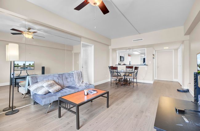 Ashley House 6H Great Room 3 | Image 10
