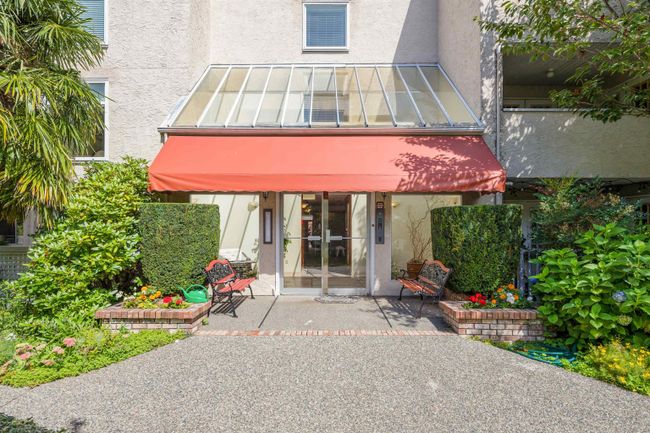260 - 1440 Garden Place, Condo with 2 bedrooms, 1 bathrooms and 1 parking in Delta BC | Image 2