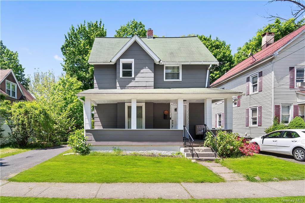 Riverside Dr, Suffern, NY 10901