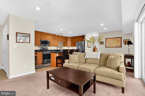 apt-204-1113 Primrose Ct, ANNAPOLIS, MD, 21403-5156 | Card Image