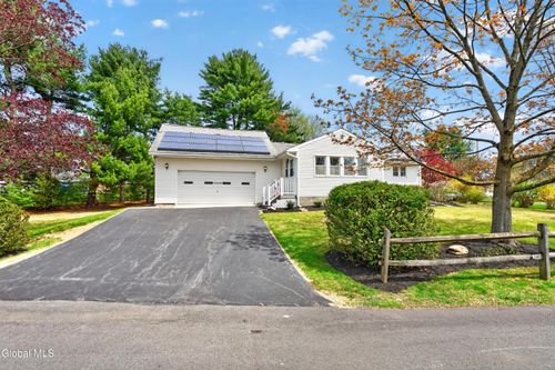 12 Alva Dr, Latham, NY, 12110-4704 | Card Image