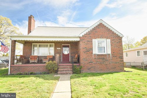 8300 Bear Creek Dr, Baltimore, MD, 21222-4998 | Card Image