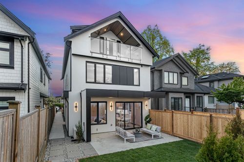 2-165 E 45th Avenue, Vancouver, BC, V5W1W8 | Card Image