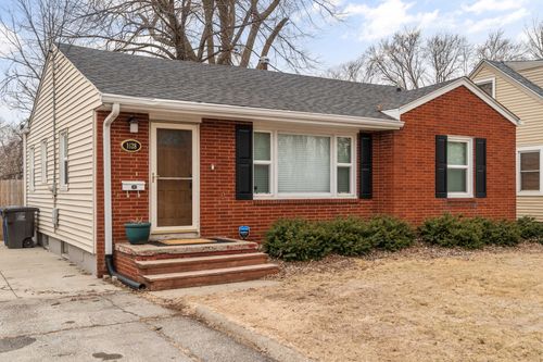 1628 55th St, Des Moines, IA, 50310-1546 | Card Image