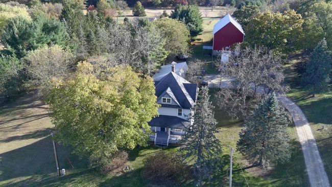 E7695B Highway 23/33, House other with 5 bedrooms, 2 bathrooms and null parking in EXCELSIOR WI | Image 37