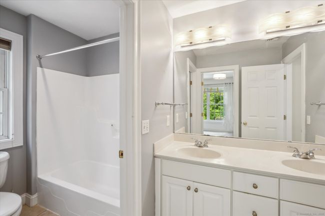 40 Wilders Pass, House other with 4 bedrooms, 5 bathrooms and 4 parking in Canton CT | Image 27